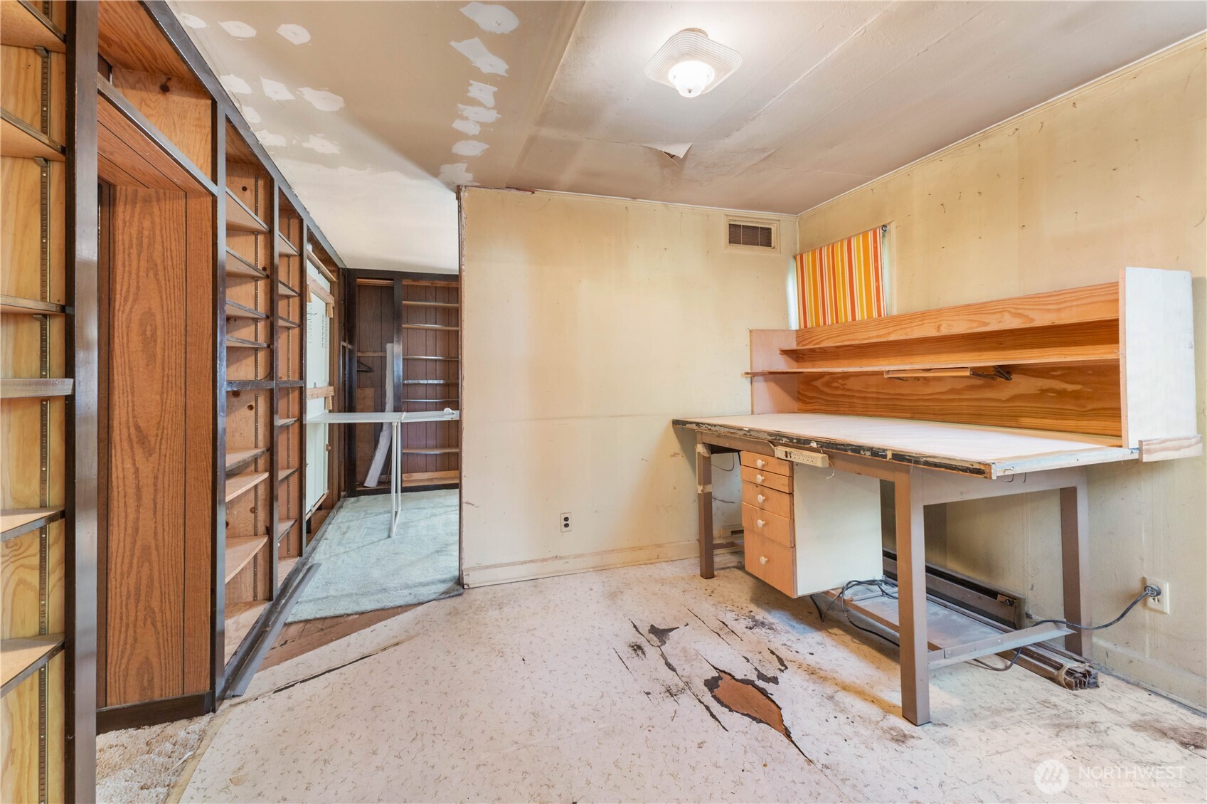 111 4th Avenue SW, Pacific, WA 98047