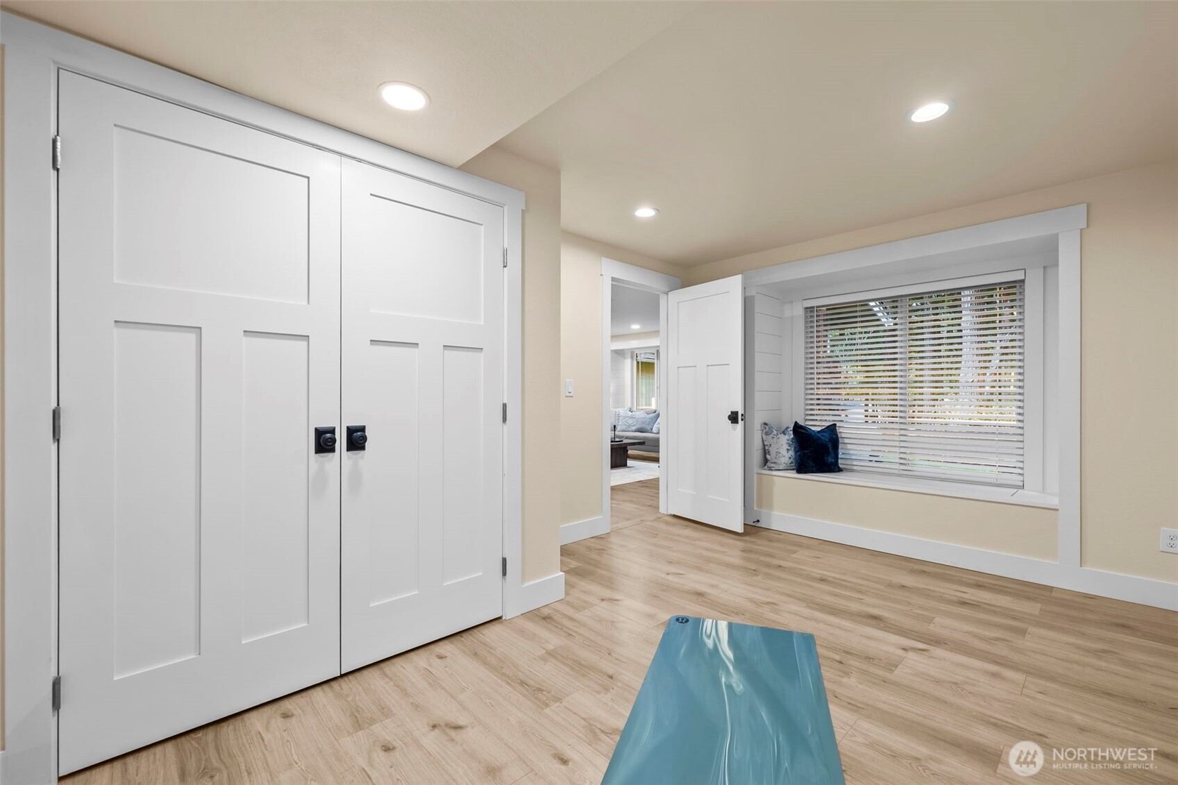 1037 9th Avenue , Fox Island, WA 98333