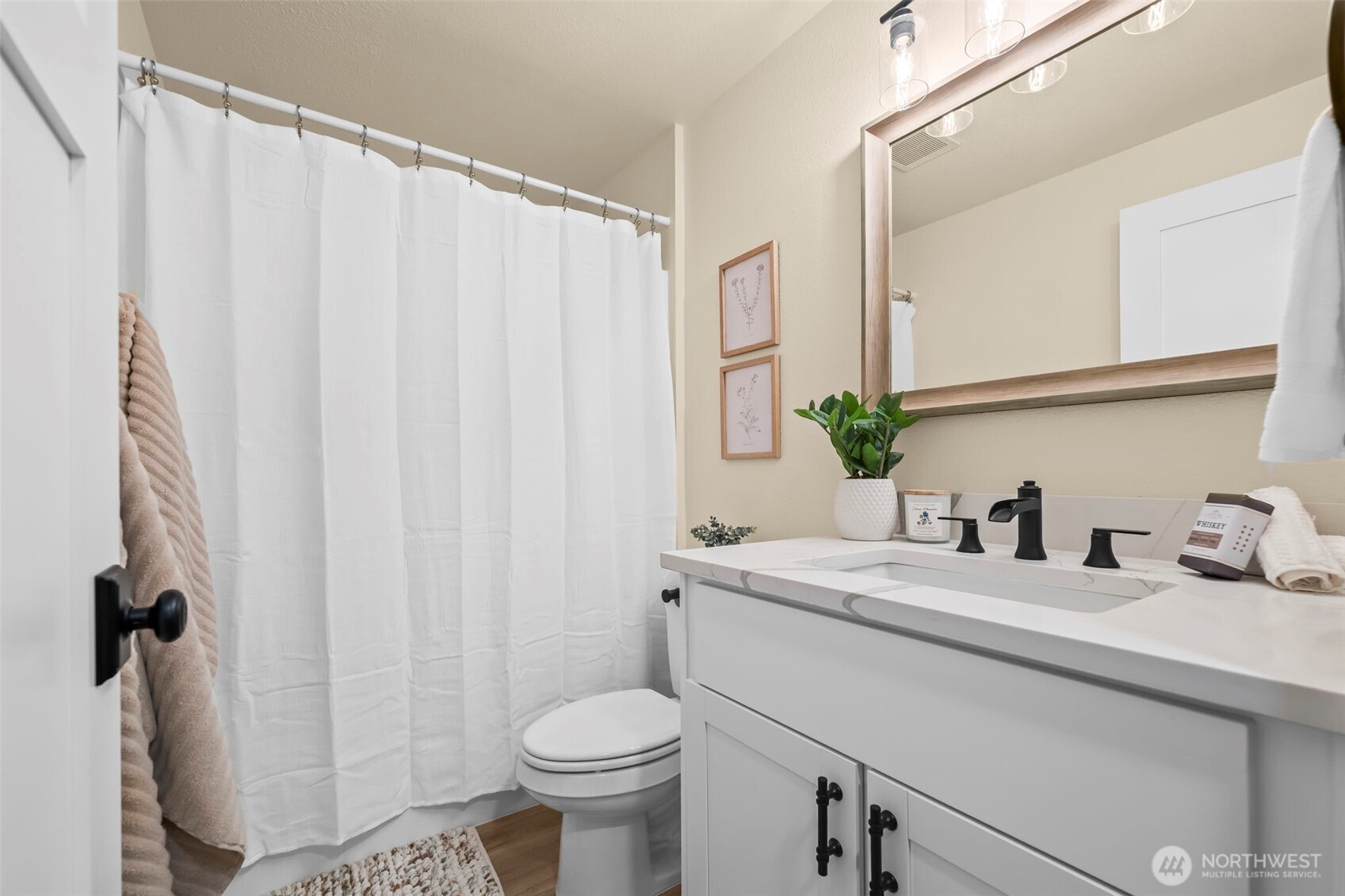 1037 9th Avenue , Fox Island, WA 98333