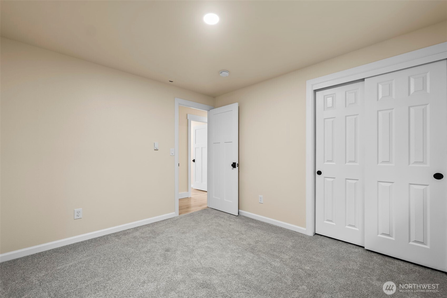 1037 9th Avenue , Fox Island, WA 98333