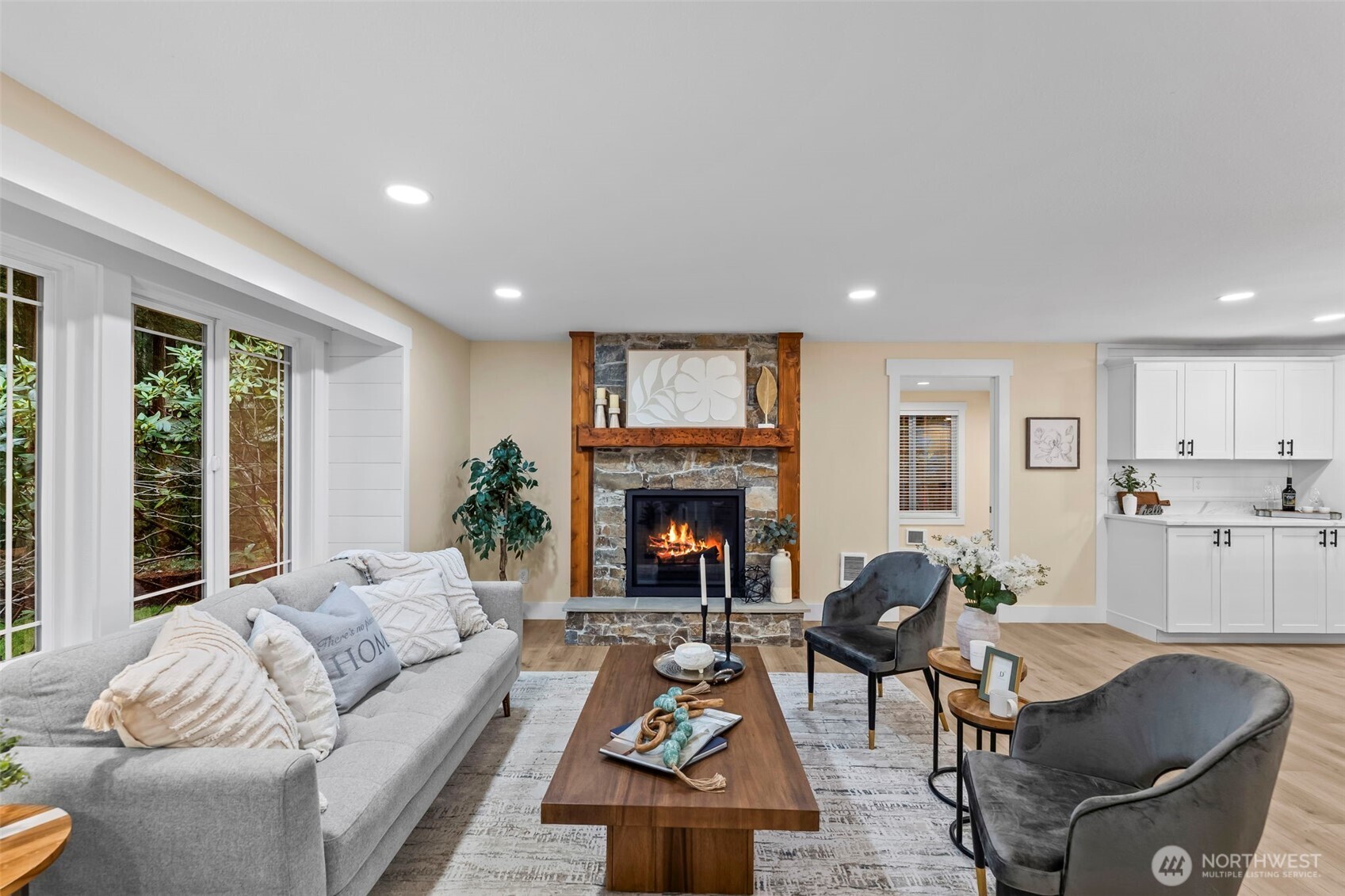 1037 9th Avenue , Fox Island, WA 98333