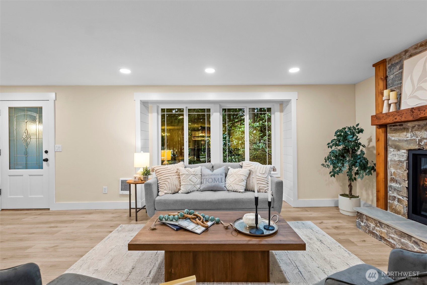 1037 9th Avenue , Fox Island, WA 98333