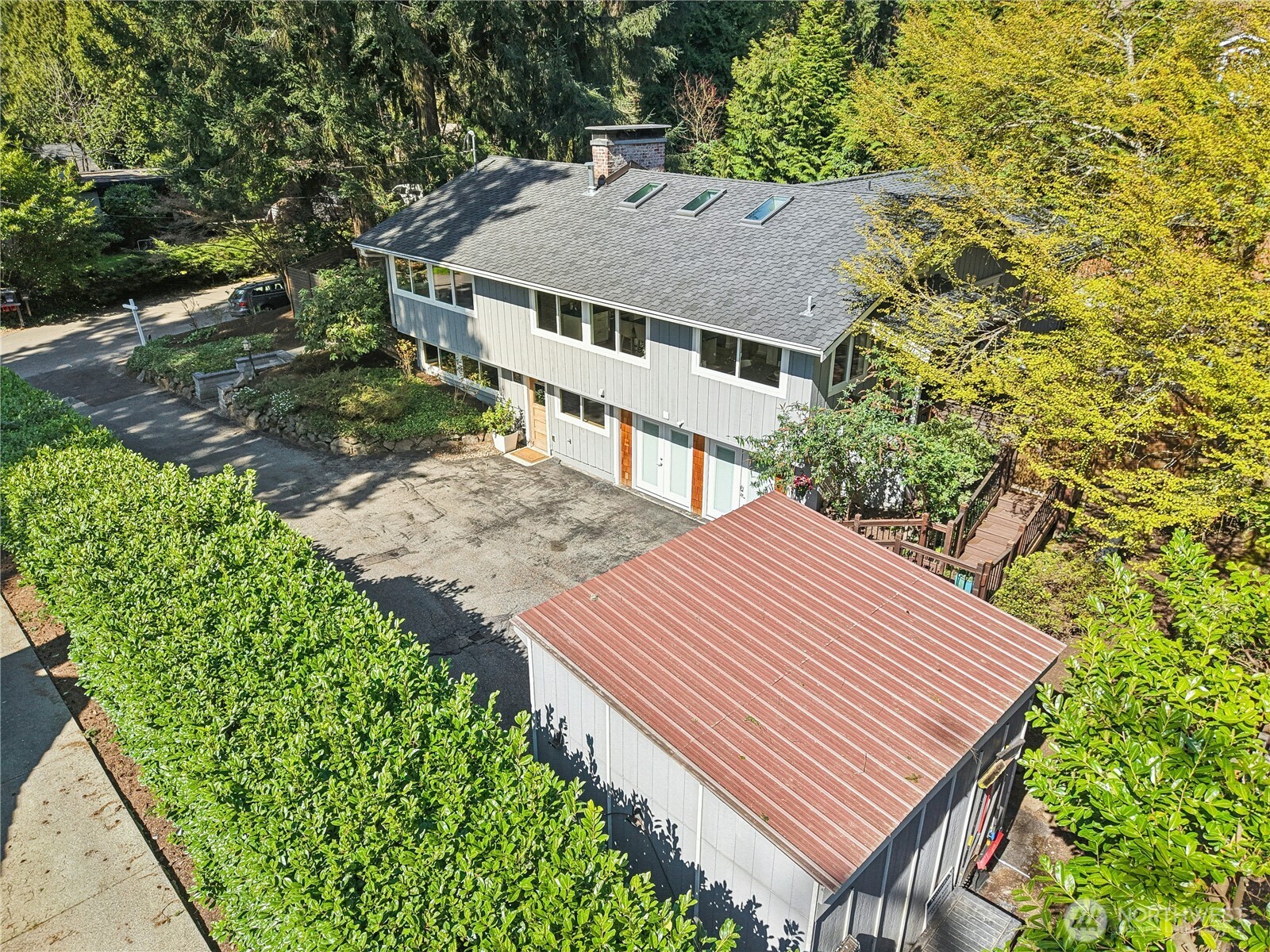 3016 106th Avenue SE, Bellevue, WA 98004