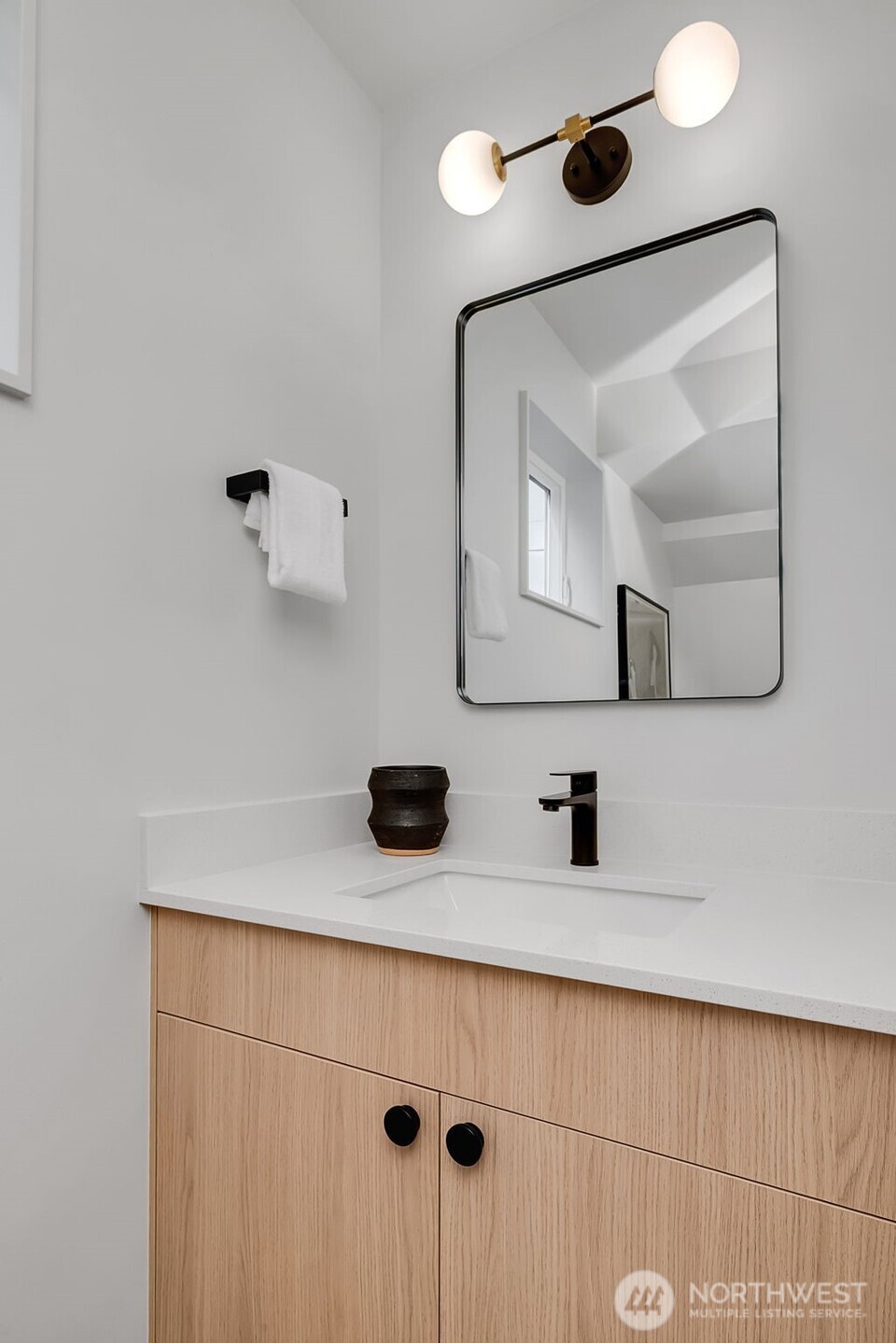 4405 S Holly Street , Seattle, WA 98118