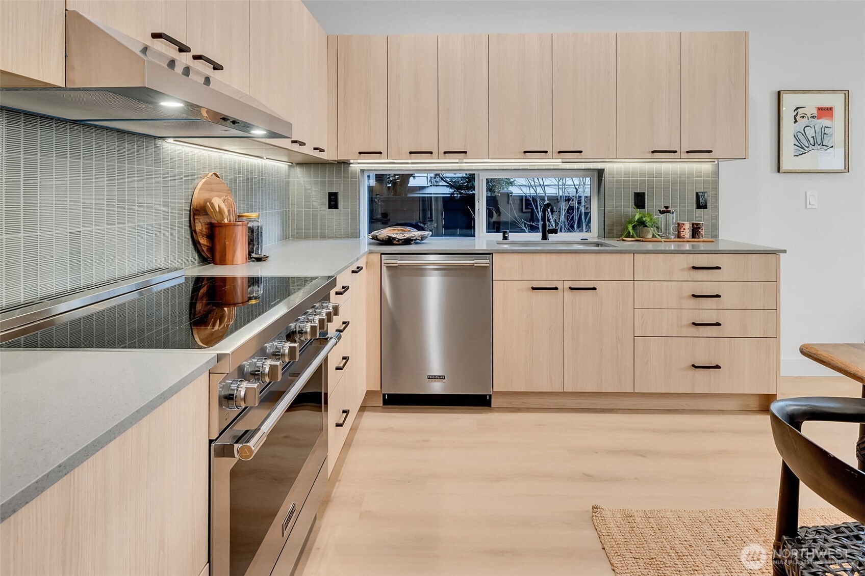 4405 S Holly Street , Seattle, WA 98118