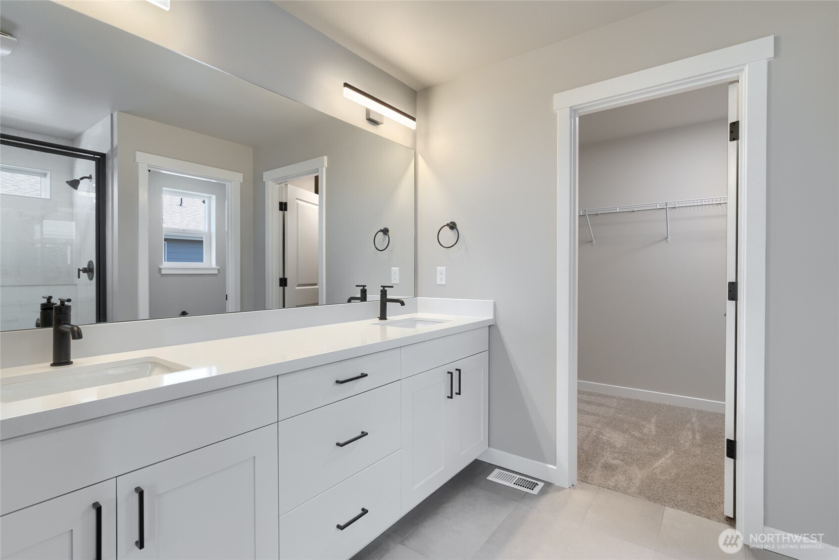 2444 SW Ridgeway Drive , Oak Harbor, WA 98277