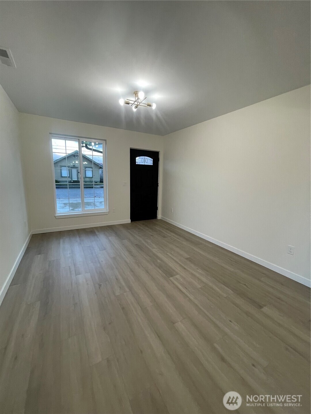 629 Duryea Street #A, Raymond, WA 98577