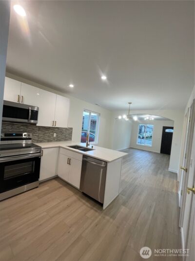 629 Duryea Street #A, Raymond, WA 98577 - Photo 4