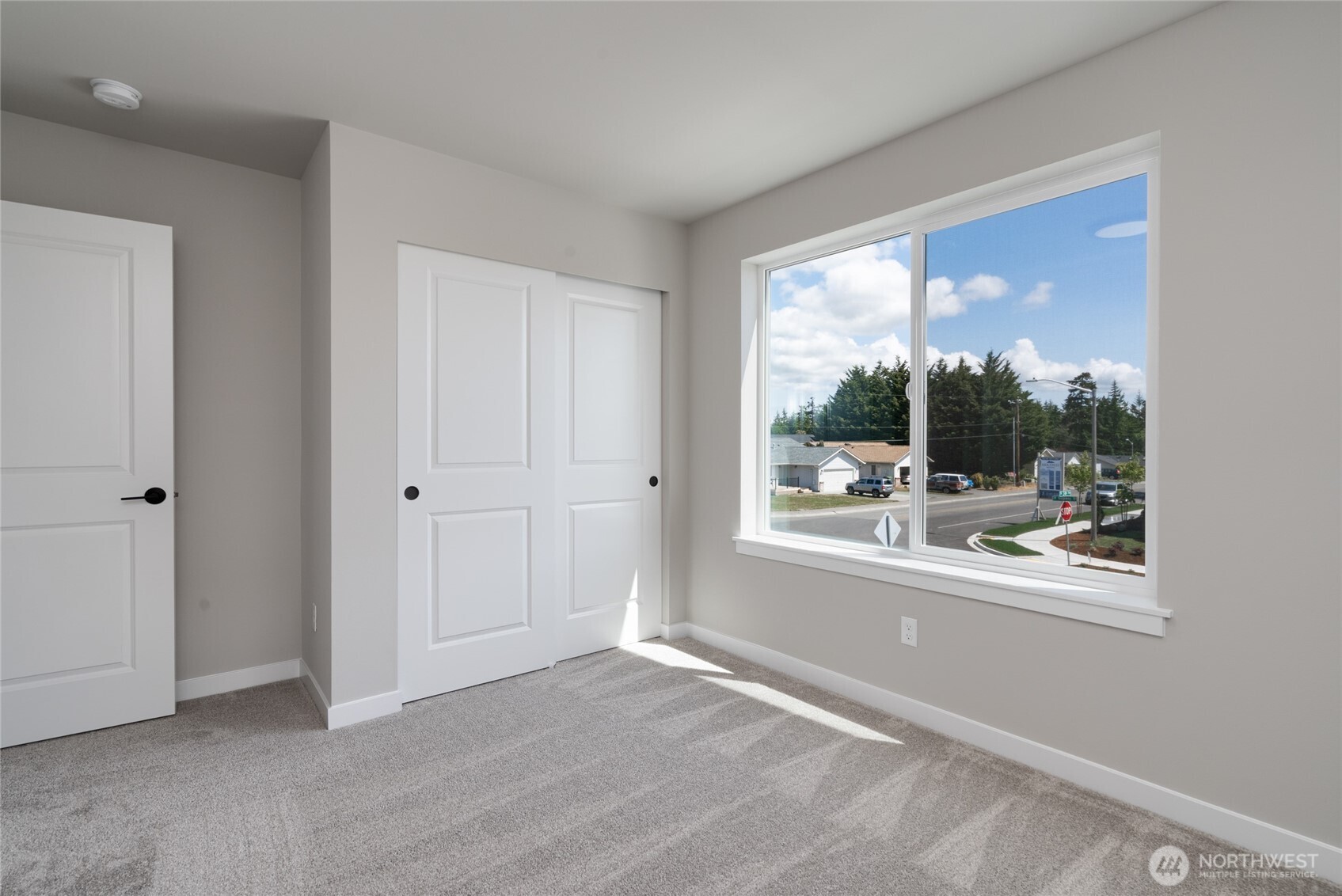 2402 SW Ridgeway Drive , Oak Harbor, WA 98277