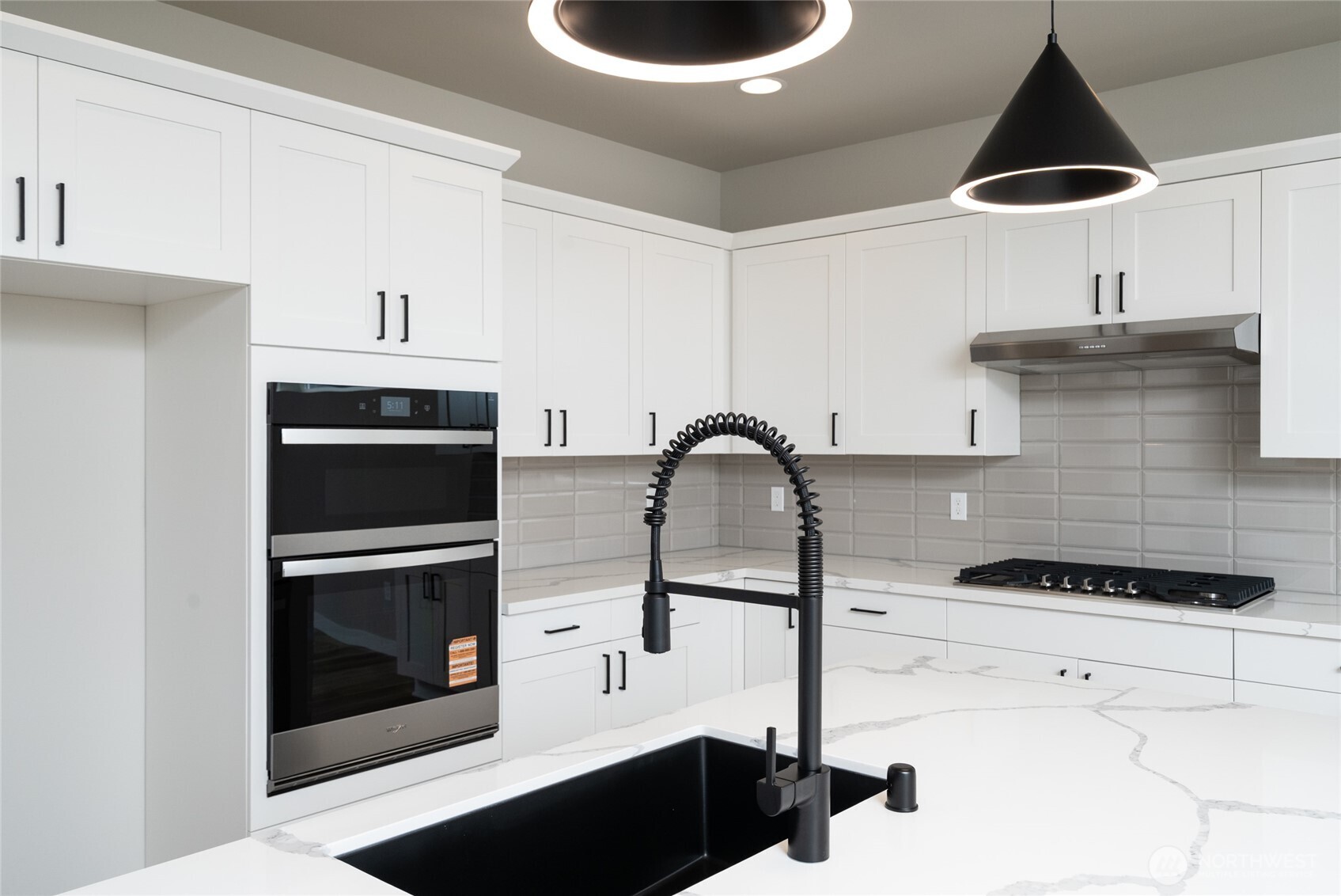 2402 SW Ridgeway Drive , Oak Harbor, WA 98277