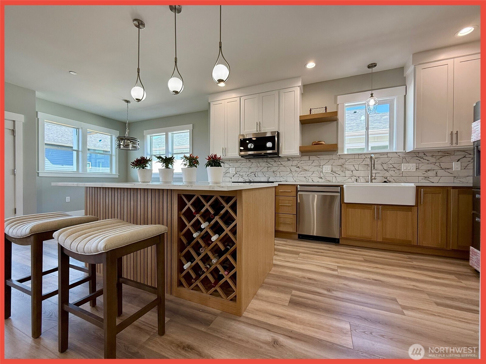 992 Alida Court SE, Ocean Shores, WA 98569