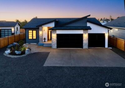 994 Alida Court SE, Ocean Shores, WA 98569