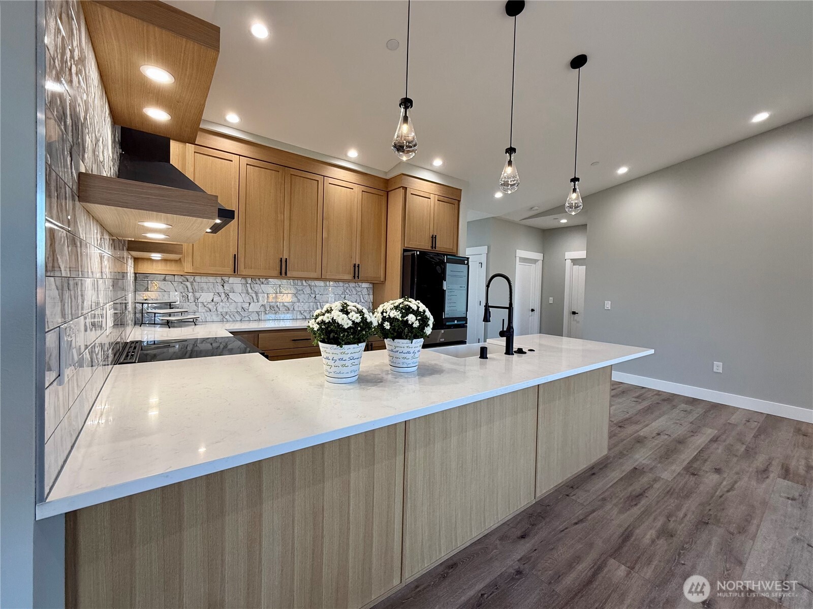 994 Alida Court SE, Ocean Shores, WA 98569