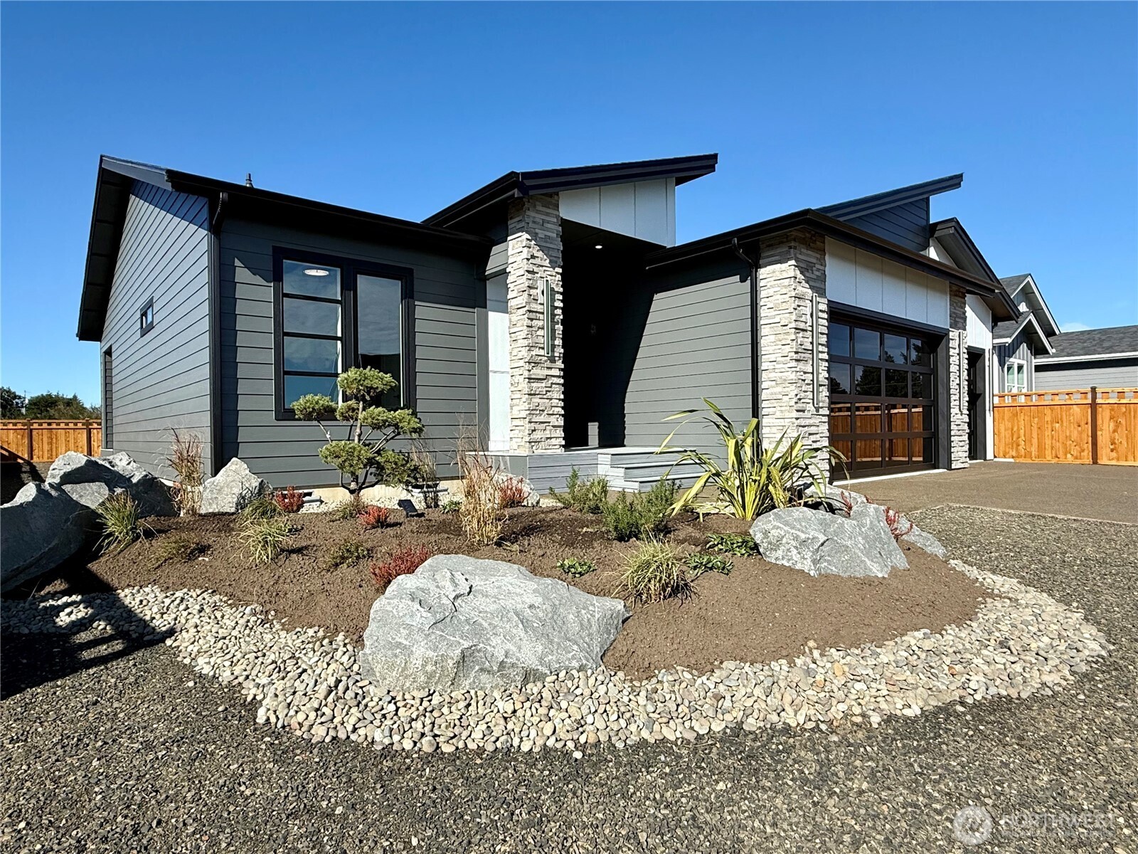 994 Alida Court SE, Ocean Shores, WA 98569