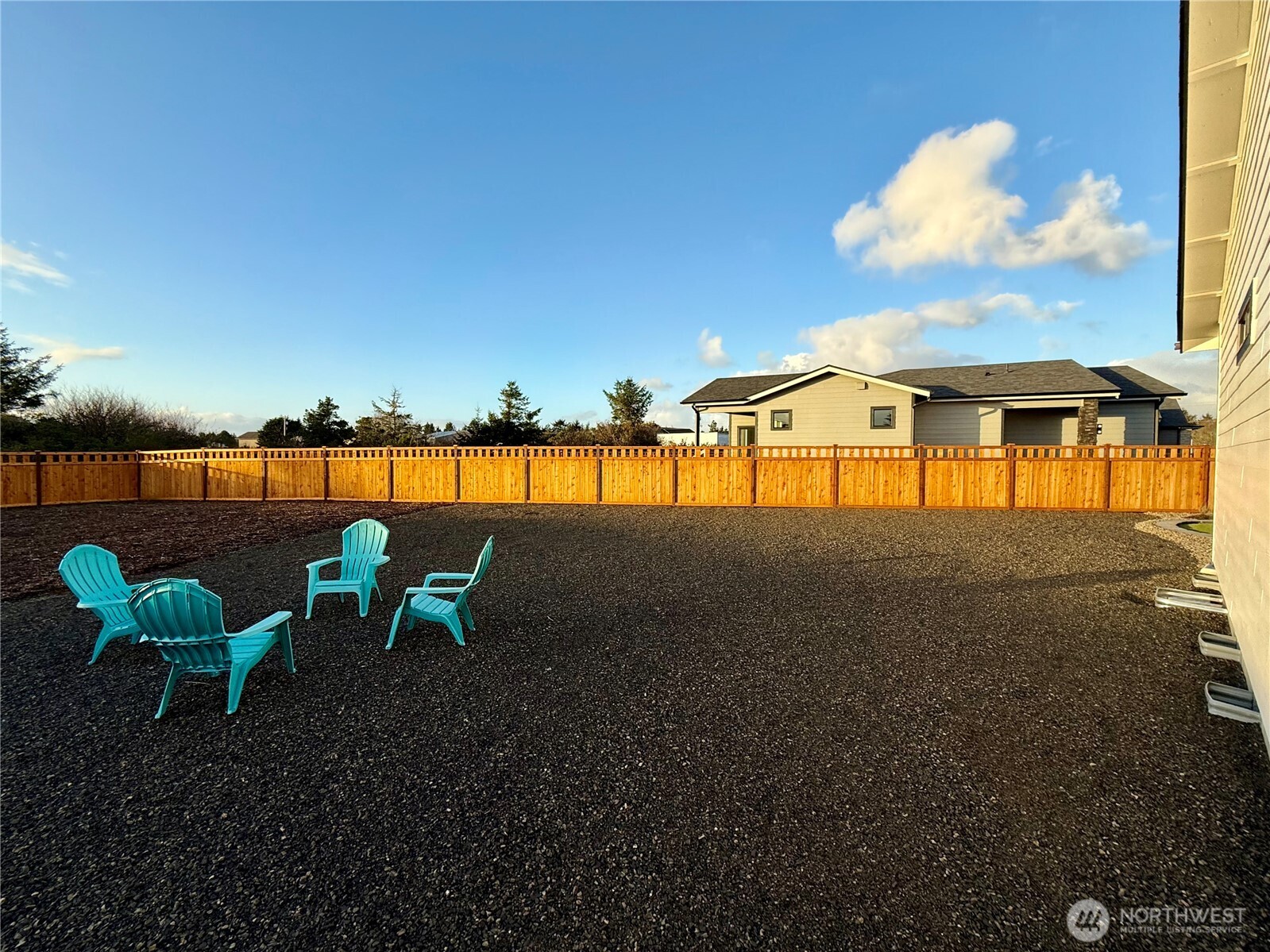 998 Alida Court SE, Ocean Shores, WA 98569