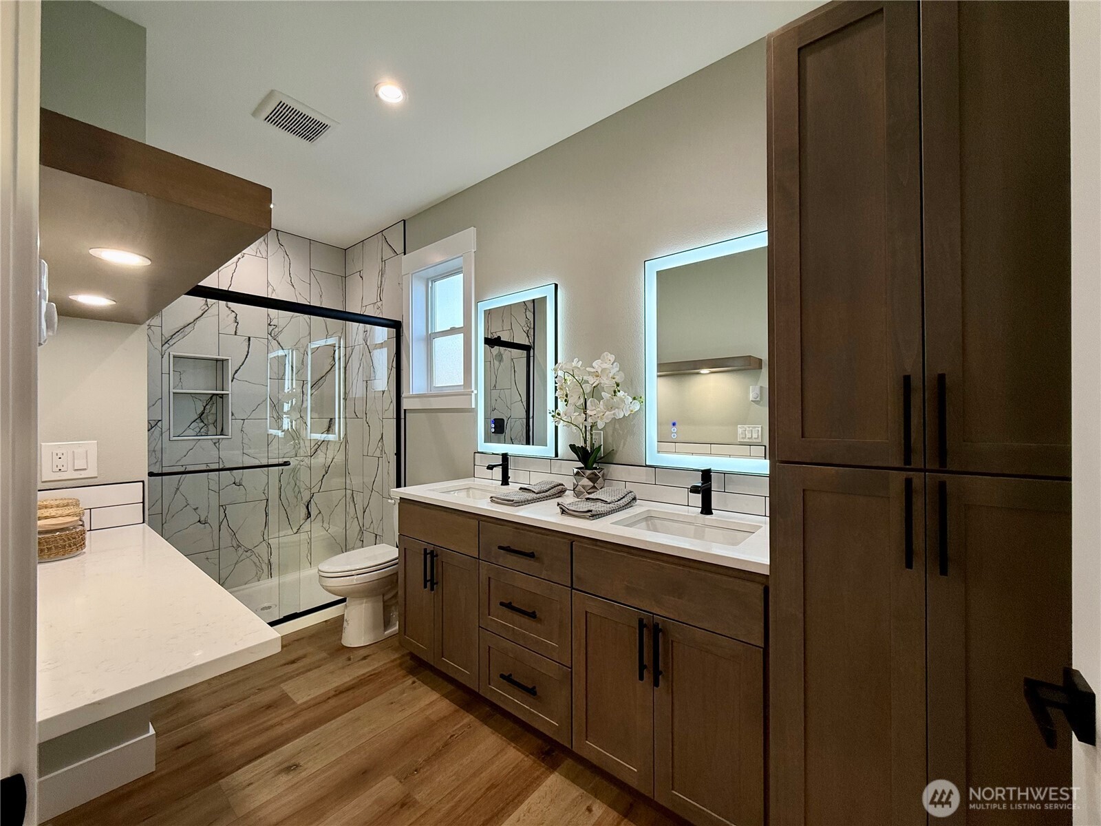 998 Alida Court SE, Ocean Shores, WA 98569