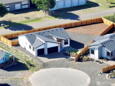 998 Alida Court SE, Ocean Shores, WA 98569 - Photo 4