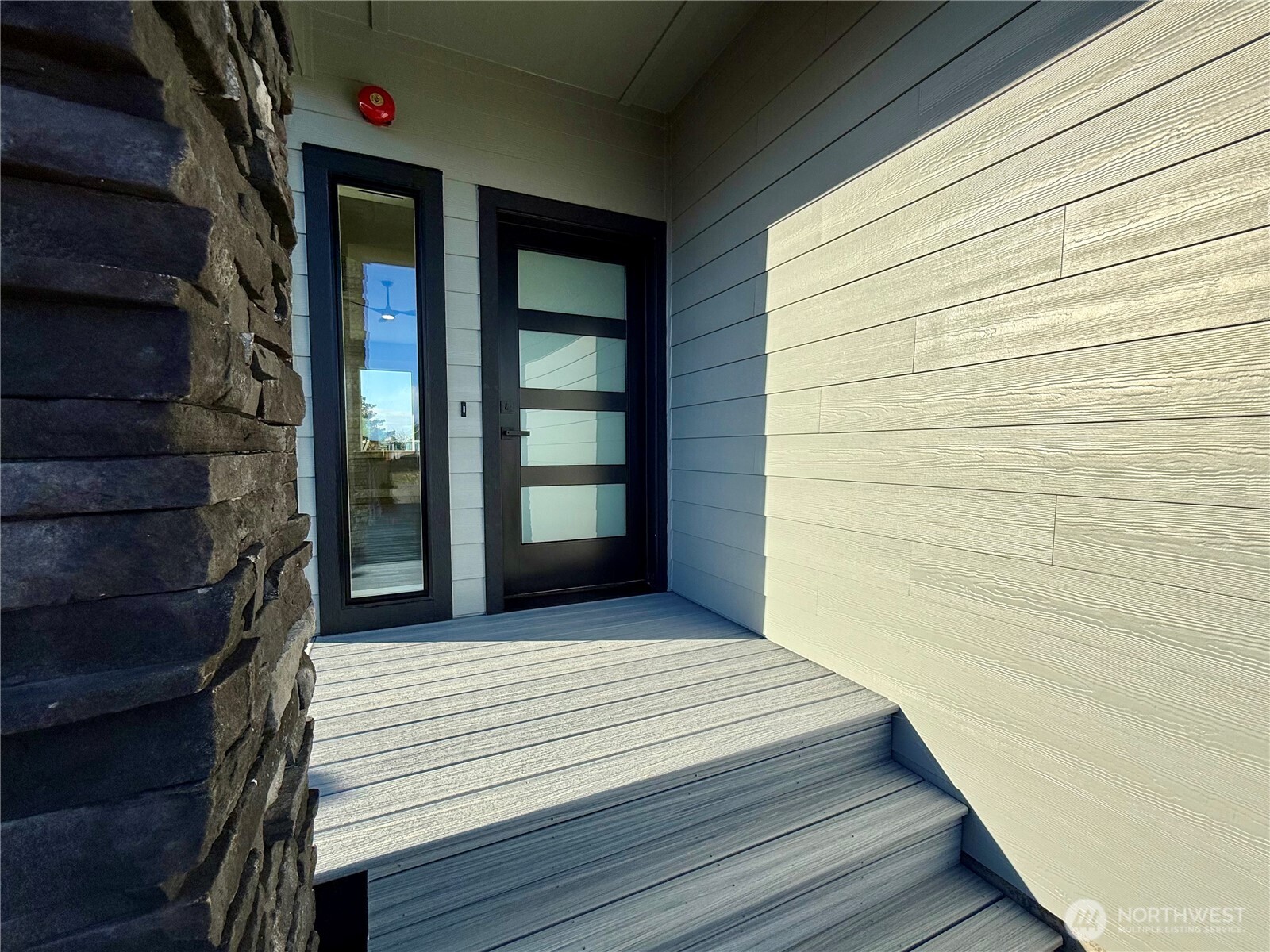 996 Alida Court SE, Ocean Shores, WA 98569