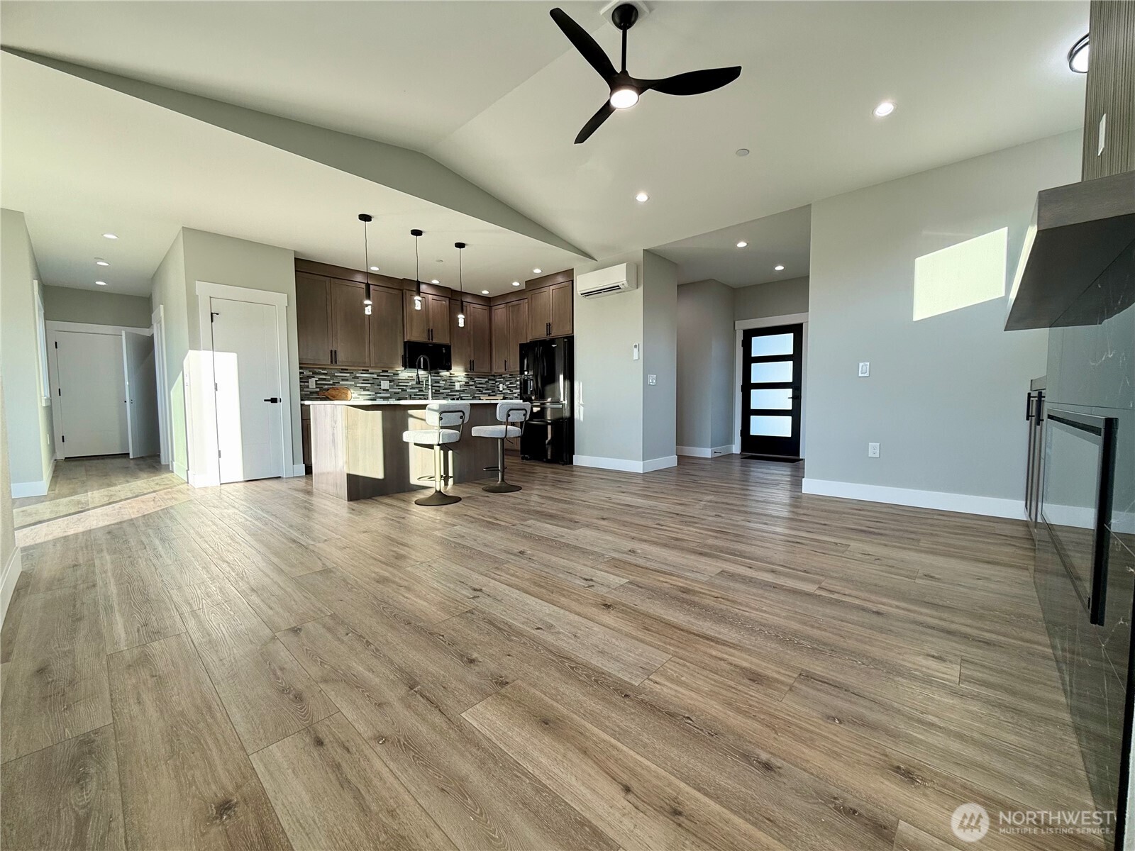 996 Alida Court SE, Ocean Shores, WA 98569