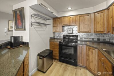 10601 Bagley Avenue N #304, Seattle, WA 98133 - Photo 10