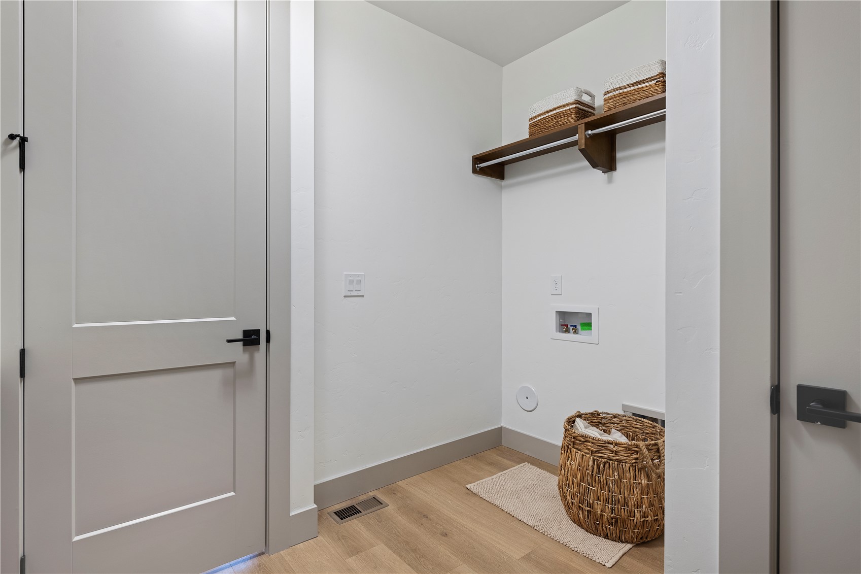 728 Blaine Street , Steilacoom, WA 98388