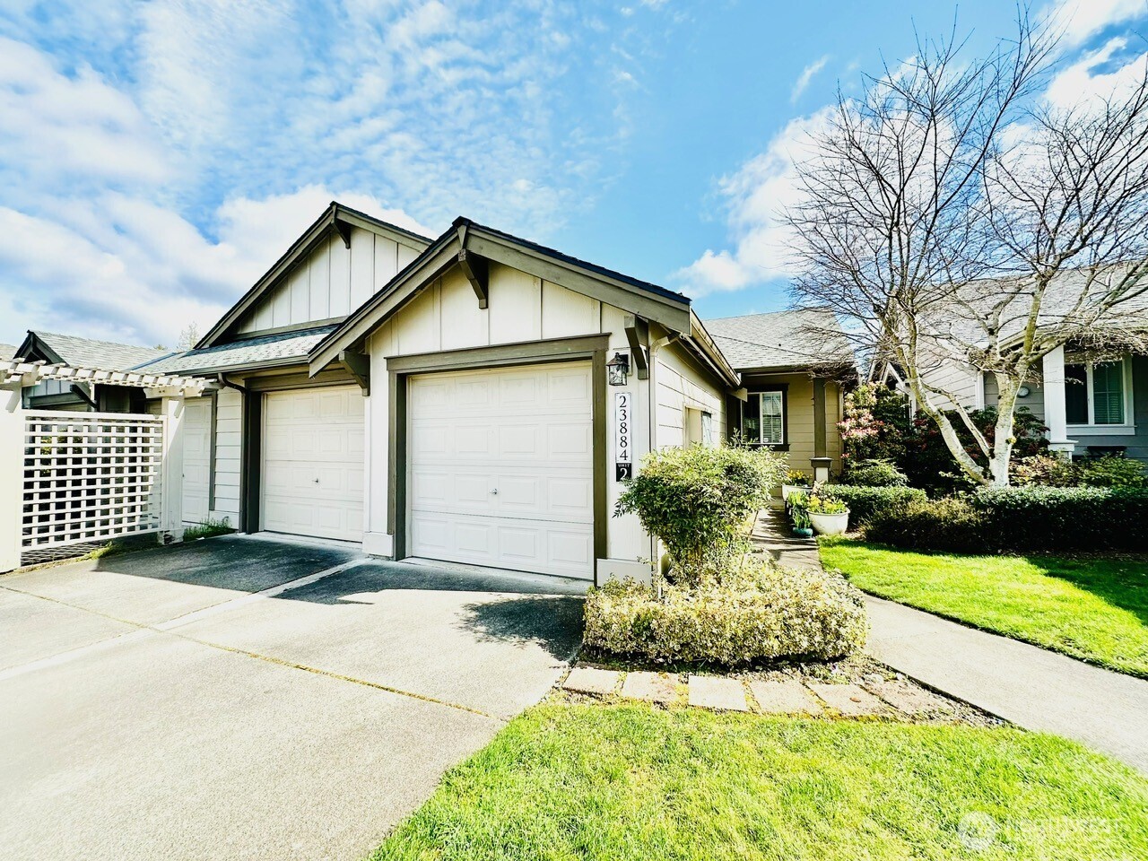 23884 NE 112th Circle #2, Redmond, WA 98053