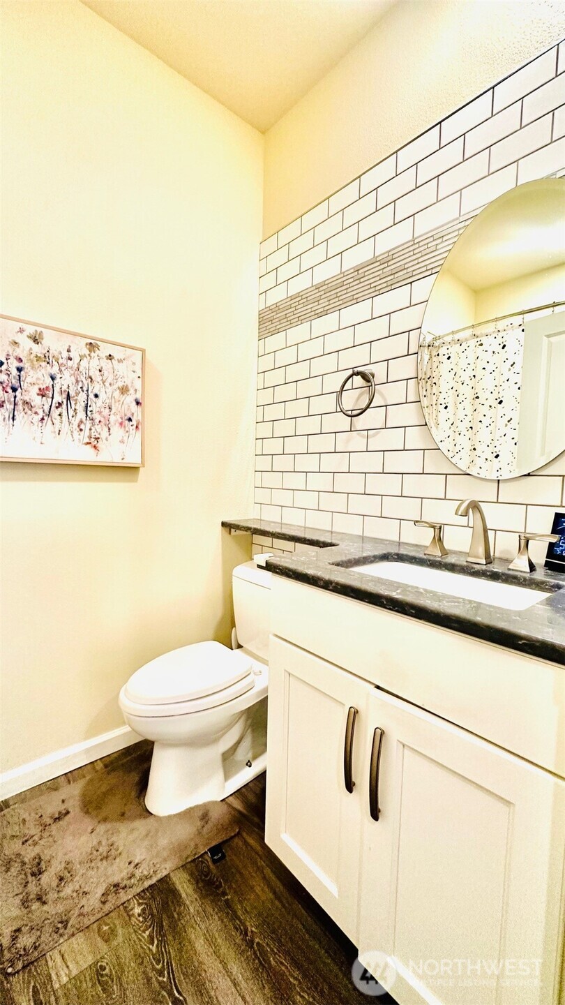 23884 NE 112th Circle #2, Redmond, WA 98053