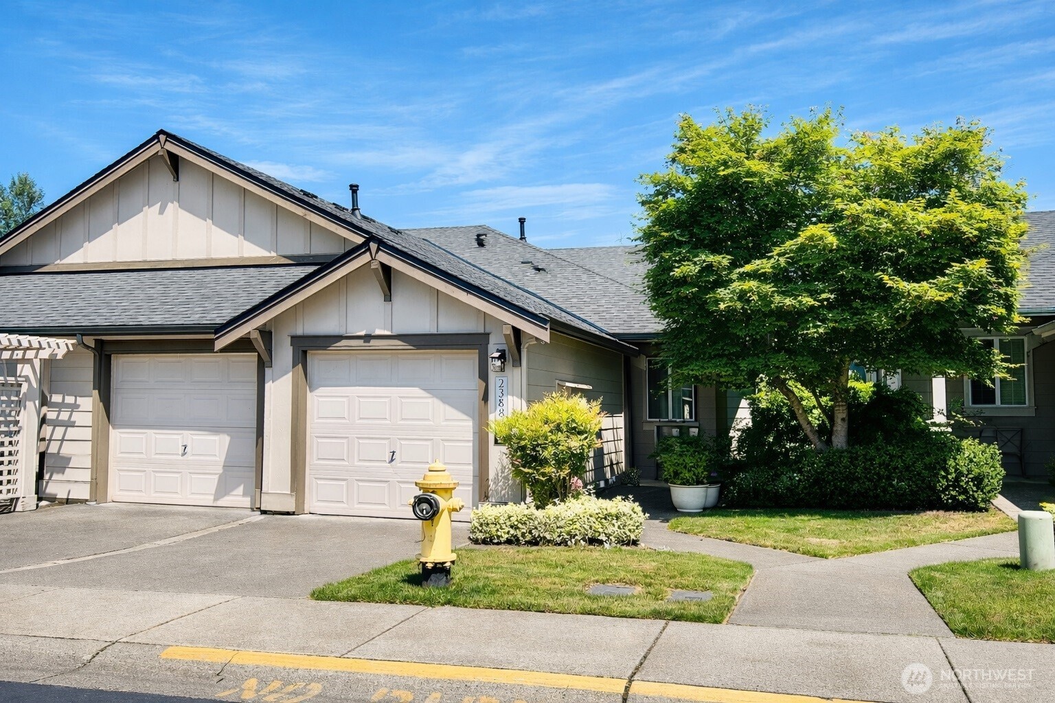 23884 NE 112th Circle #2, Redmond, WA 98053