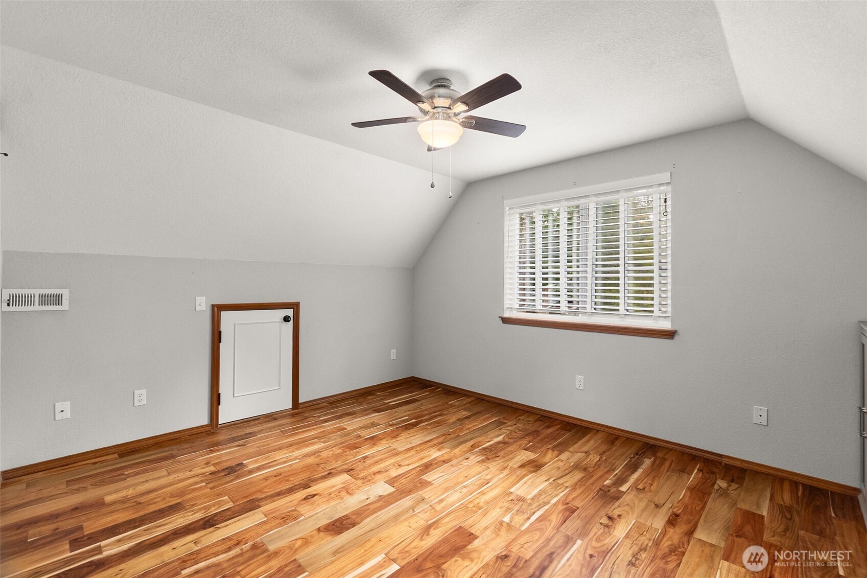 2832 Fishtrap Loop NE, Olympia, WA 98506