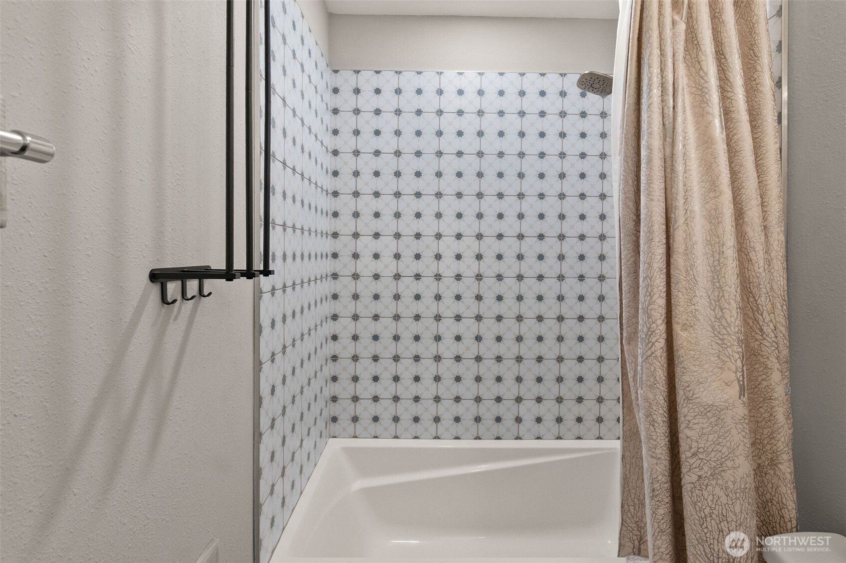 2832 Fishtrap Loop NE, Olympia, WA 98506