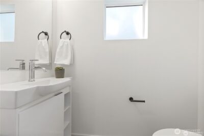 1709 NE 117th Street , Seattle, WA 98125 - Photo 17