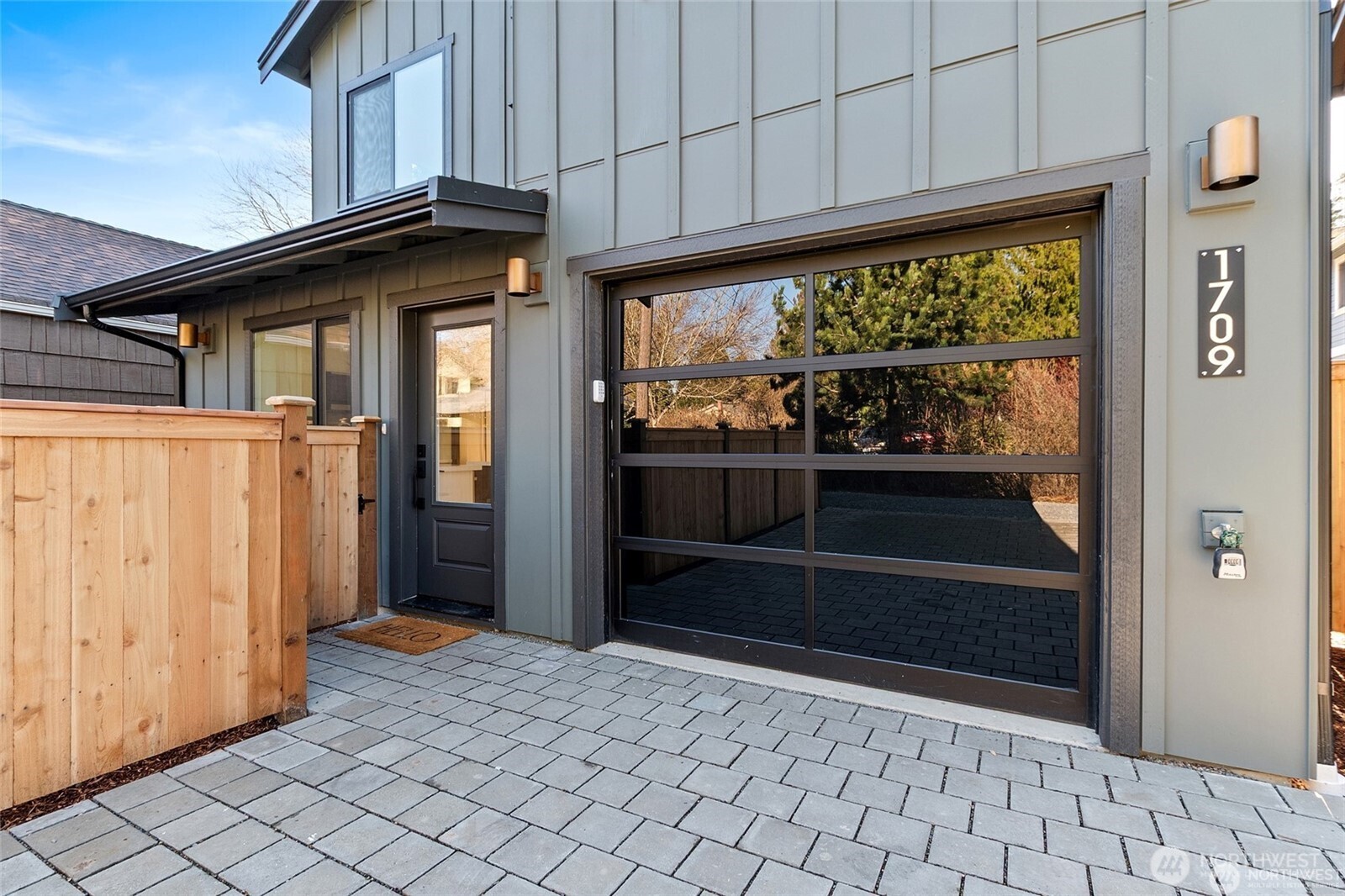 1709 NE 117th Street , Seattle, WA 98125