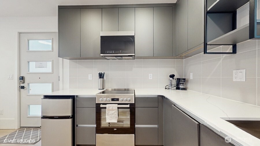 442 13th Avenue , Seattle, WA 98122