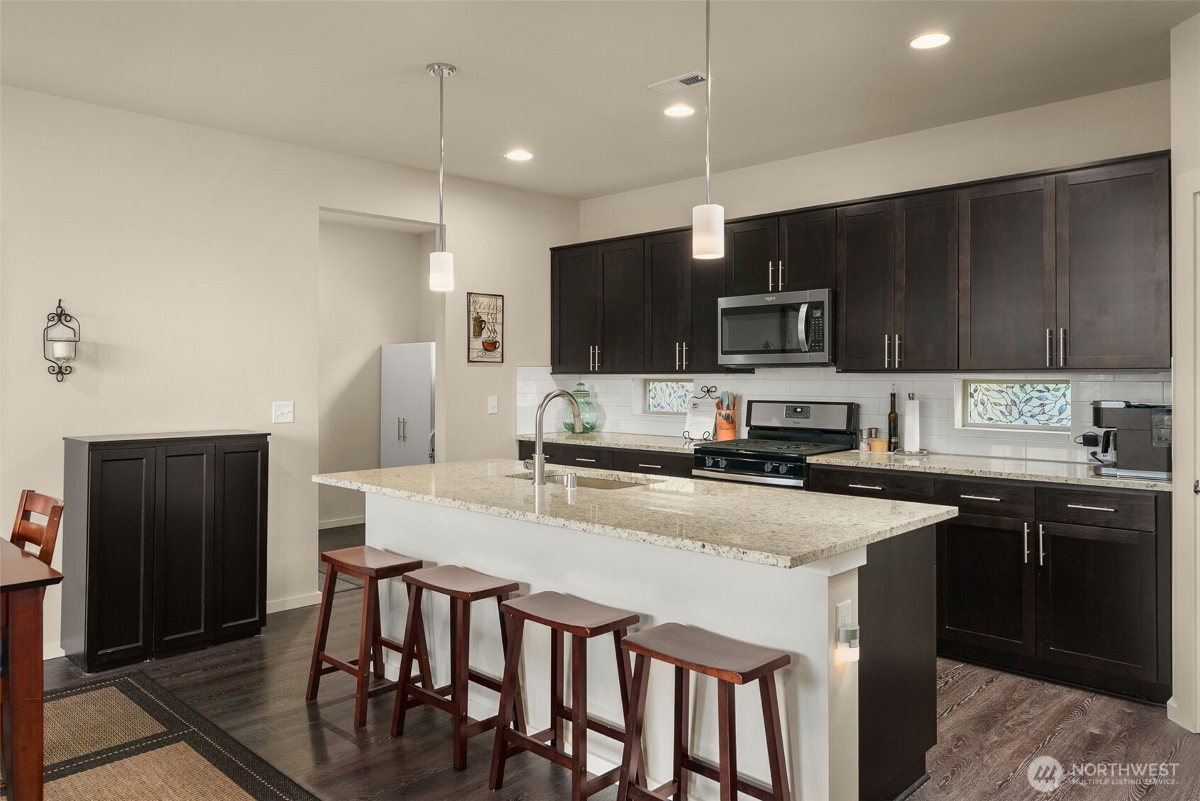 32929 Skyline Lane , Black Diamond, WA 98010