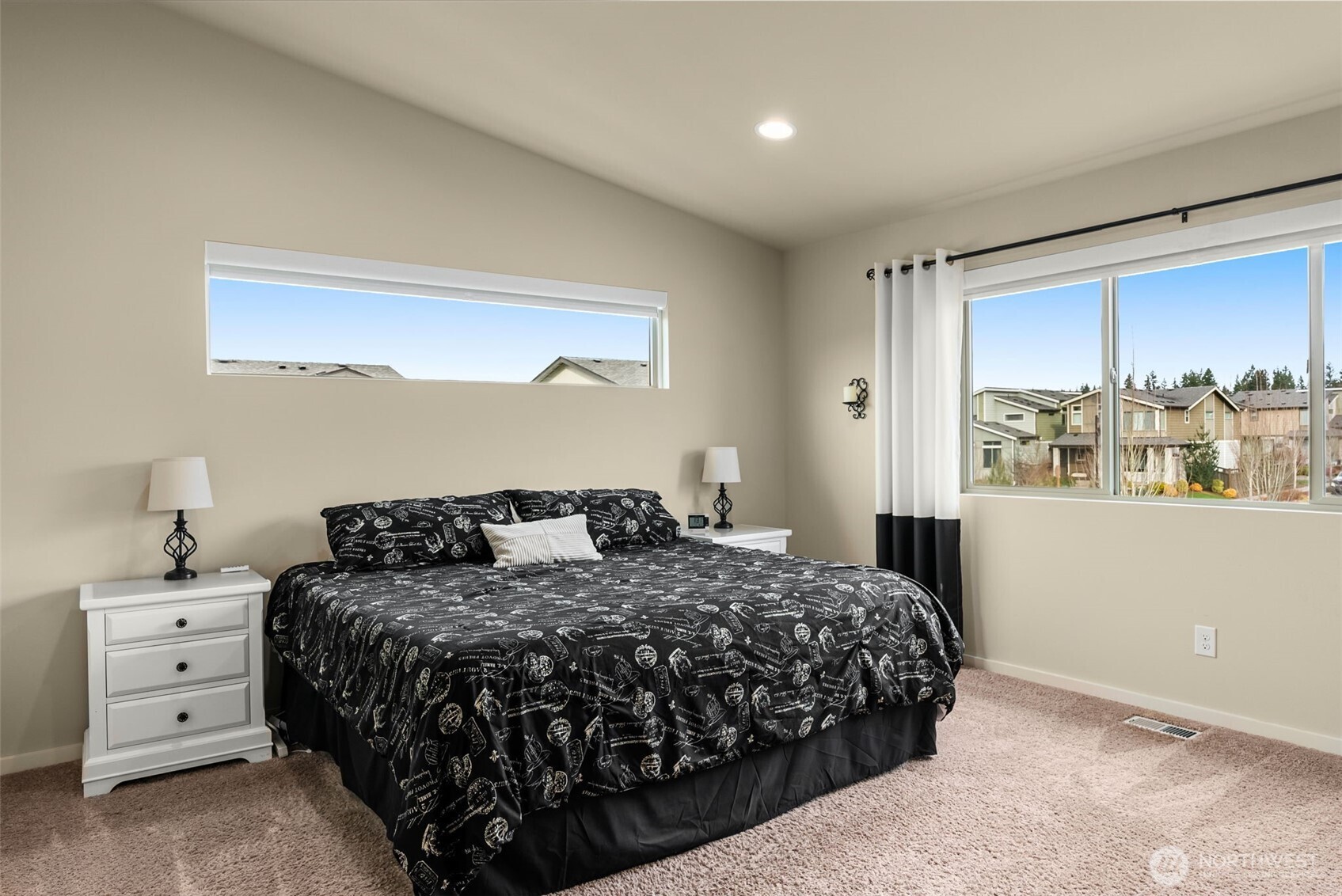 32929 Skyline Lane , Black Diamond, WA 98010