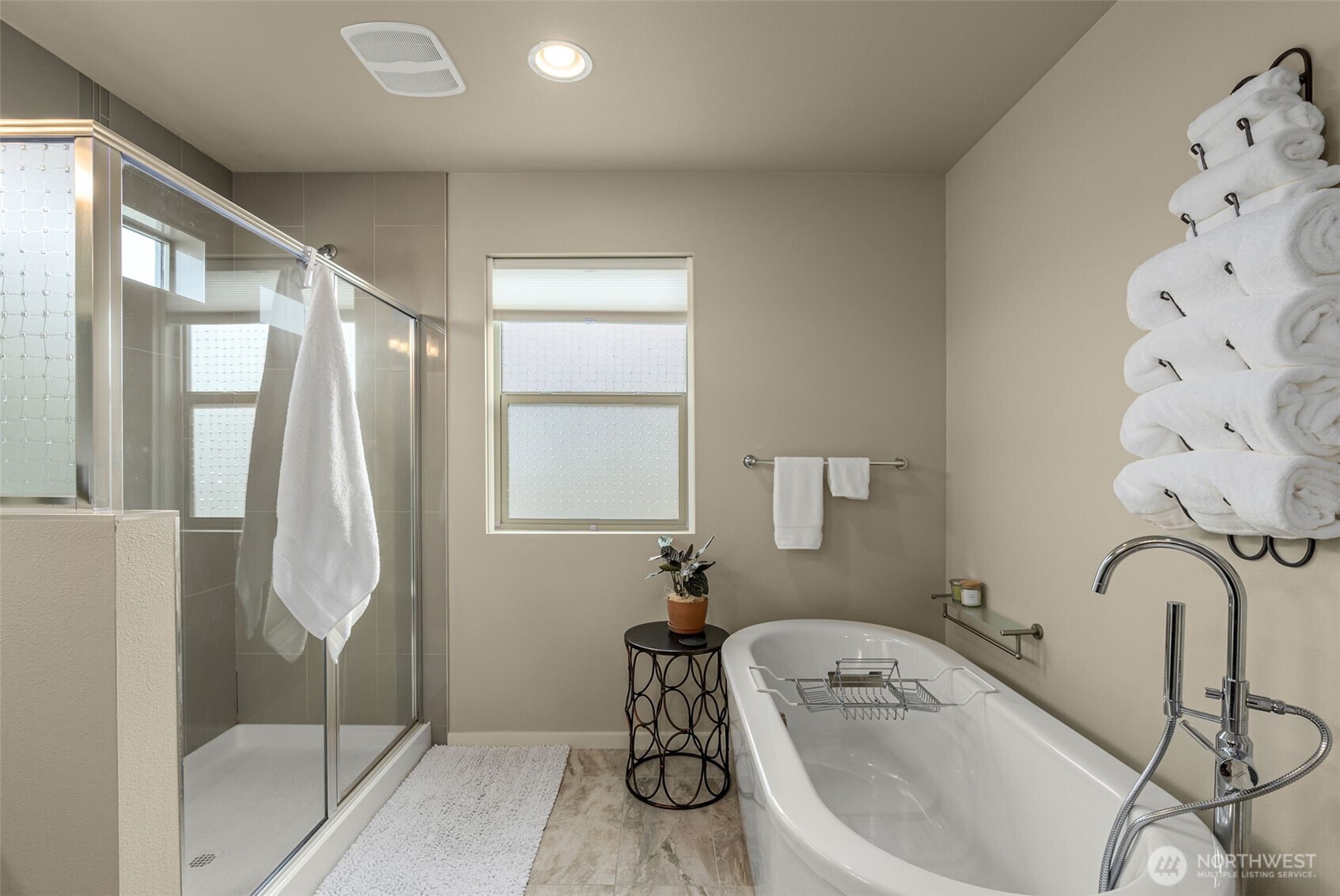 32929 Skyline Lane , Black Diamond, WA 98010