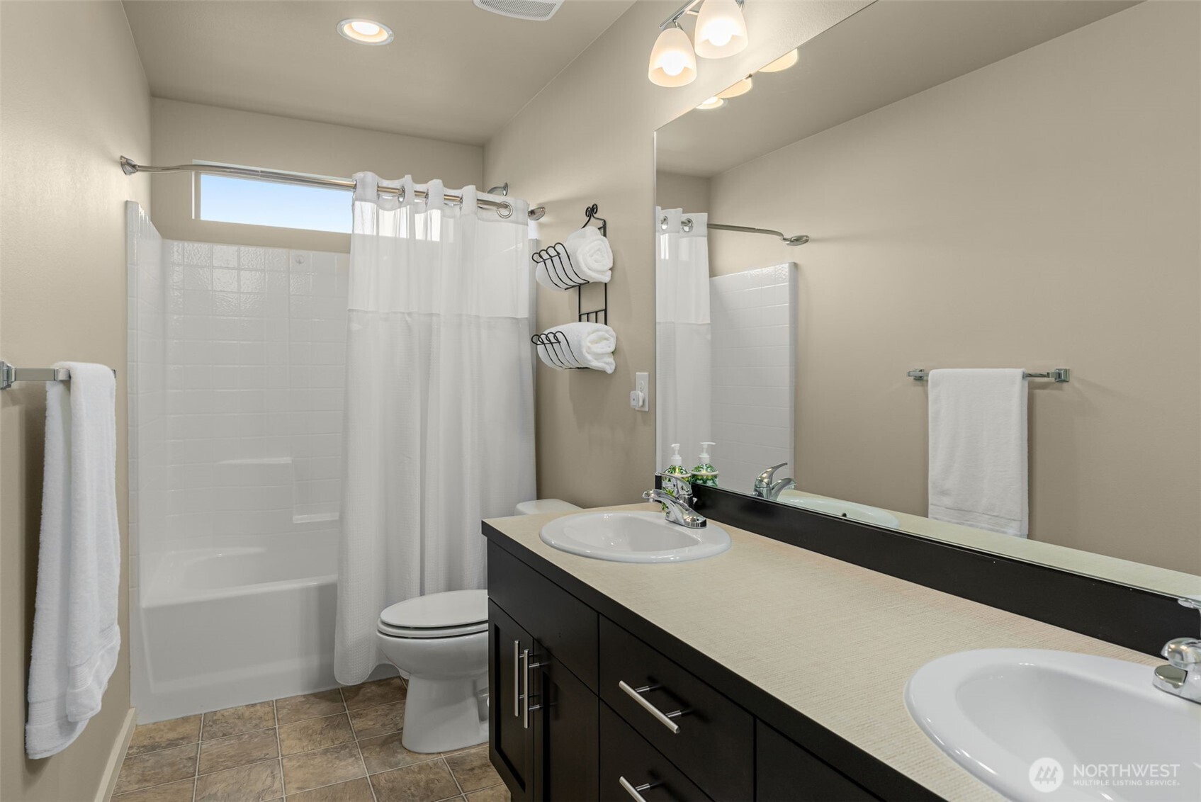 32929 Skyline Lane , Black Diamond, WA 98010