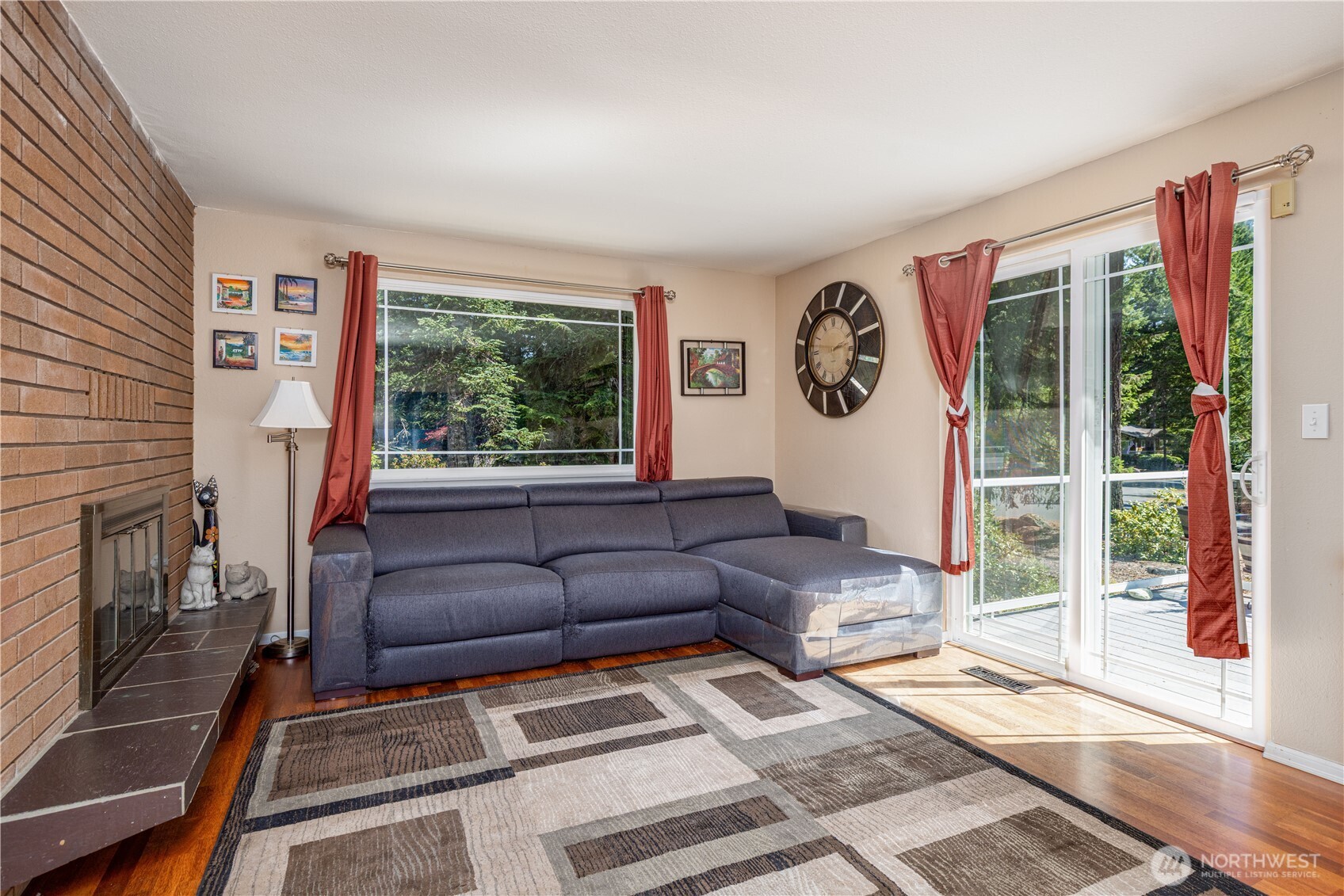 530 E Country Club Drive E, Union, WA 98592