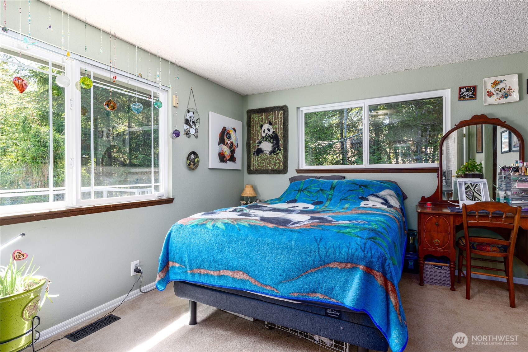 530 E Country Club Drive E, Union, WA 98592