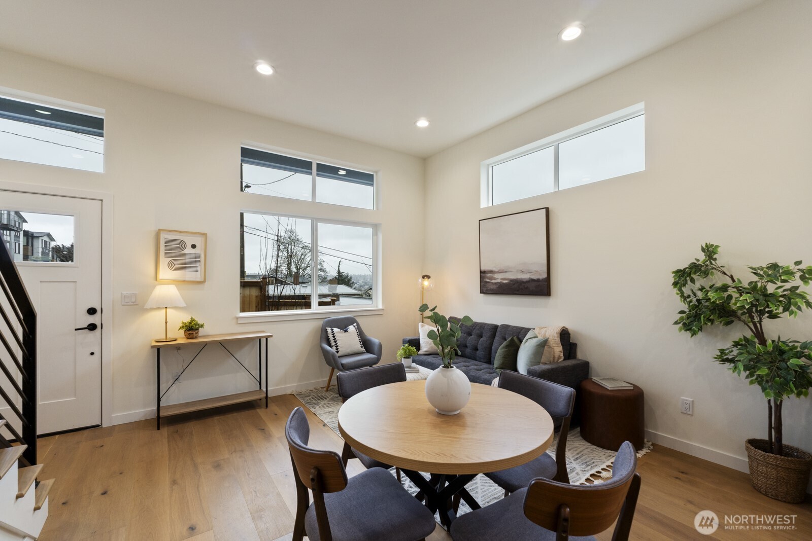 2213 W Bertona Street , Seattle, WA 98199