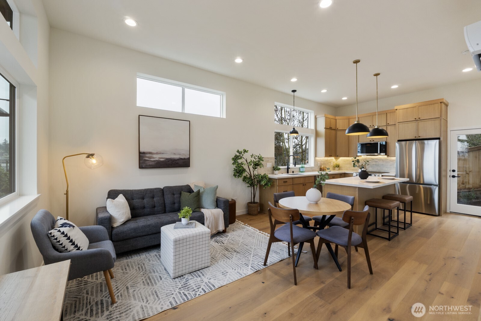 2213 W Bertona Street , Seattle, WA 98199