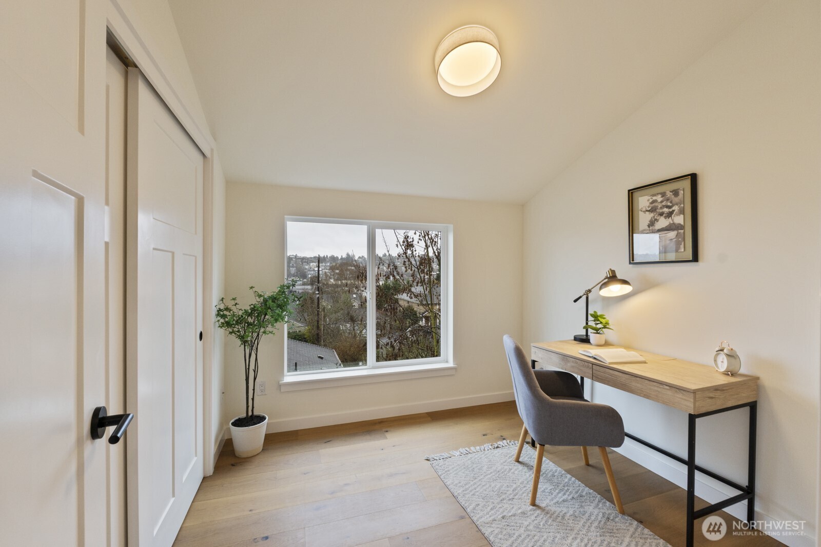 2213 W Bertona Street , Seattle, WA 98199