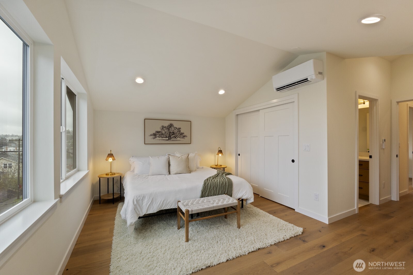 2213 W Bertona Street , Seattle, WA 98199