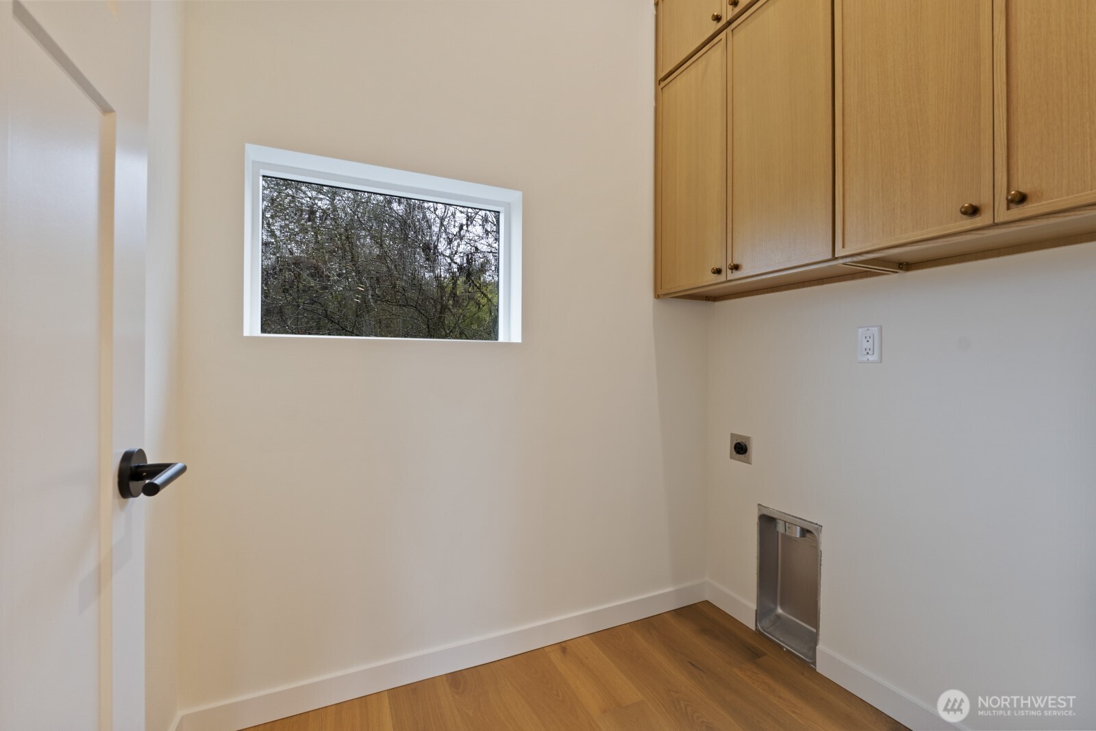 2213 W Bertona Street , Seattle, WA 98199