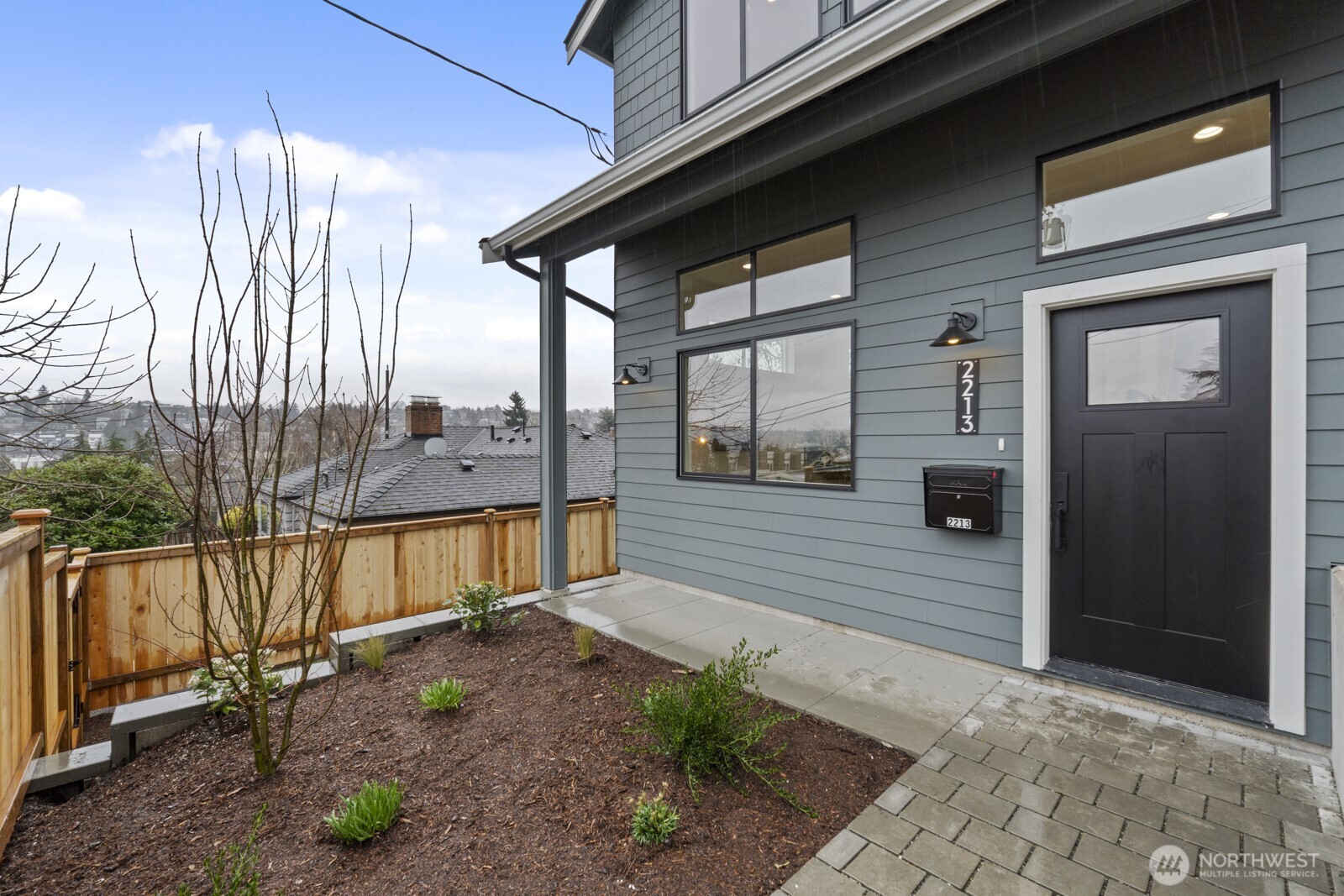 2213 W Bertona Street , Seattle, WA 98199