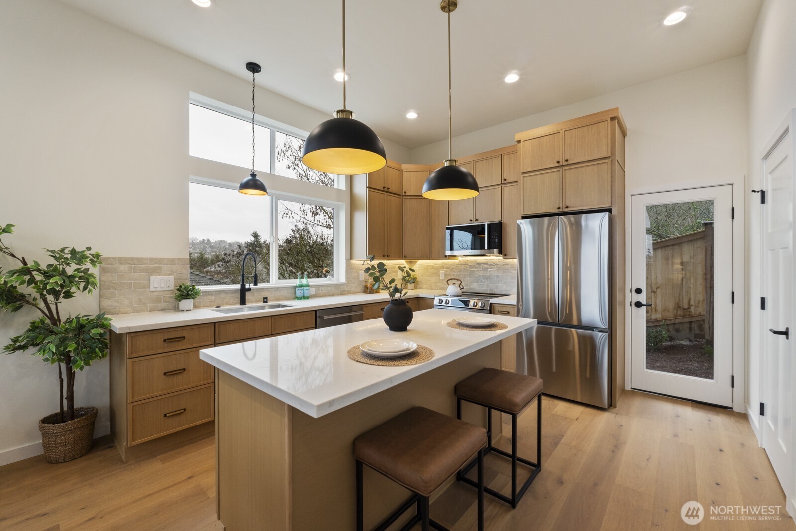 2213 W Bertona Street , Seattle, WA 98199