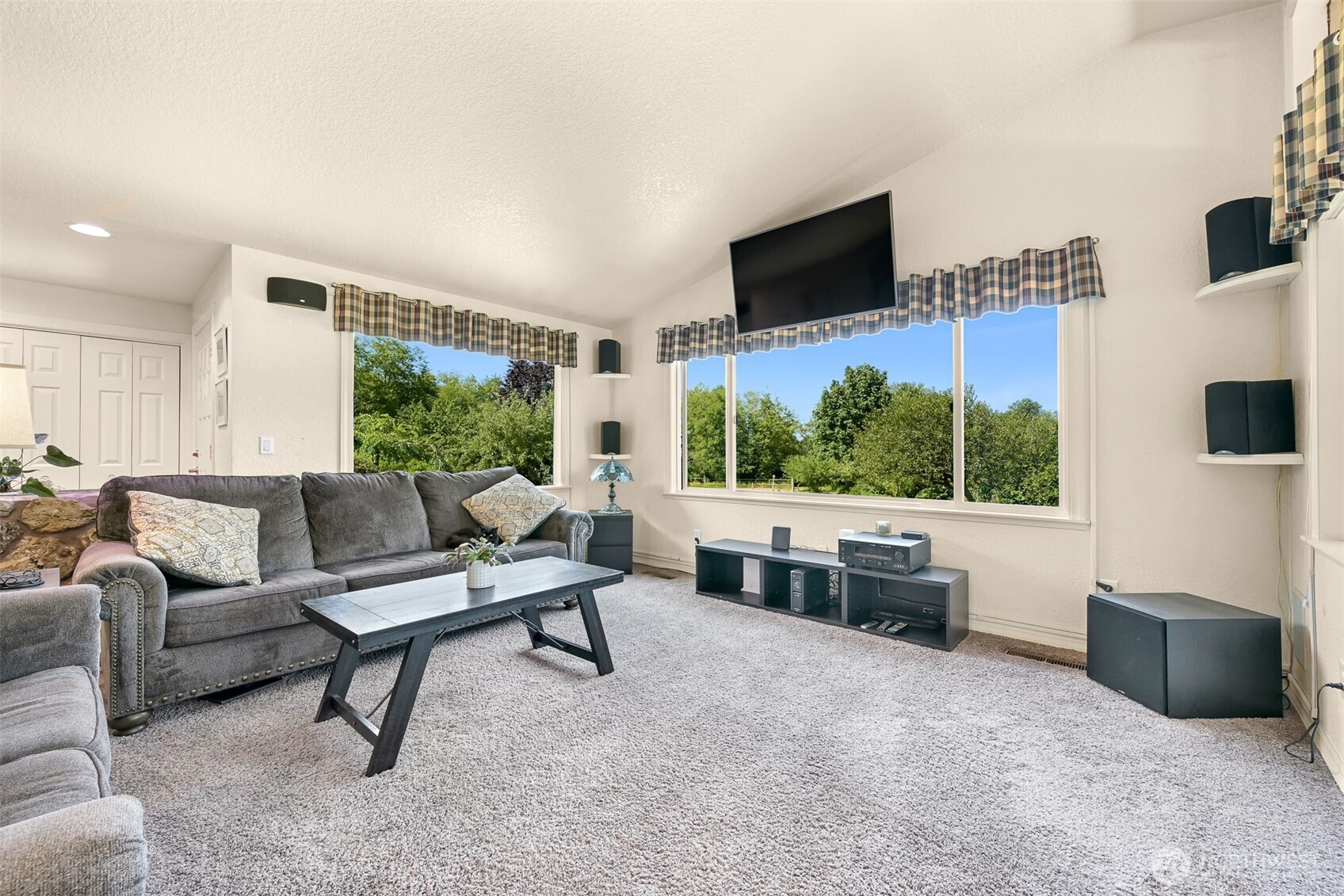 1300 W Axton Road , Ferndale, WA 98248