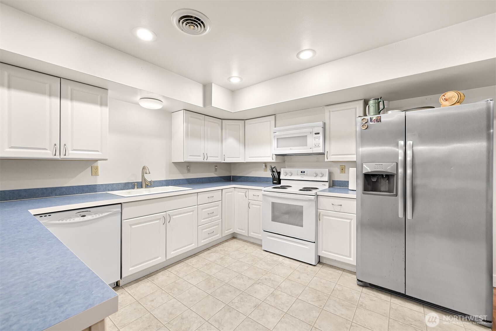 1300 W Axton Road , Ferndale, WA 98248