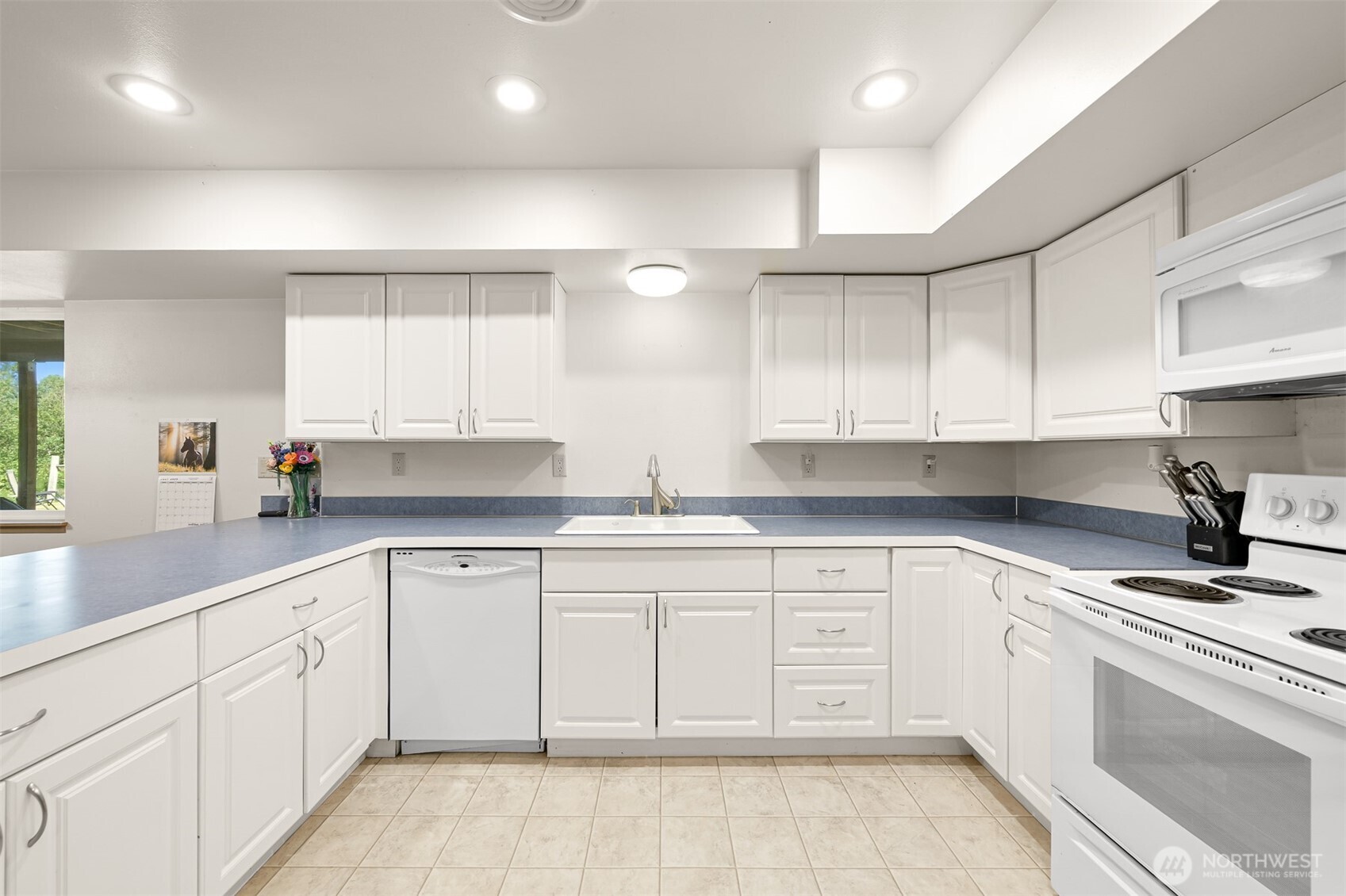 1300 W Axton Road , Ferndale, WA 98248