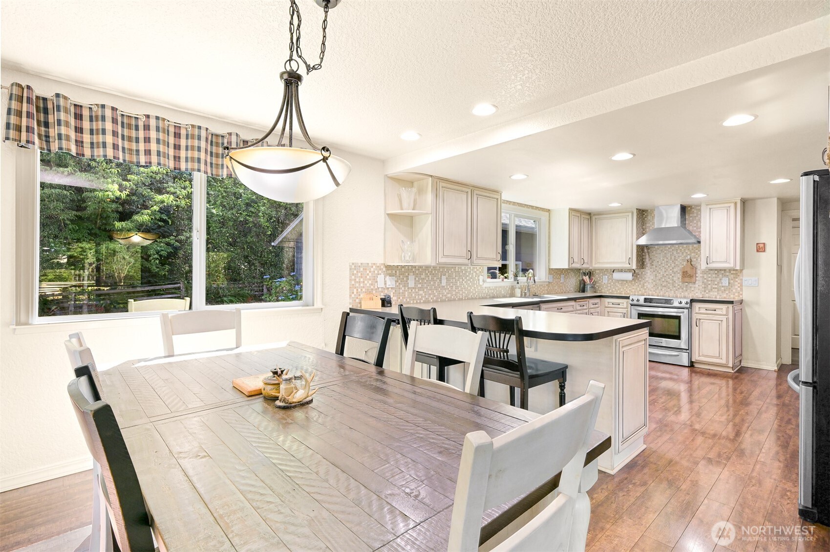 1300 W Axton Road , Ferndale, WA 98248